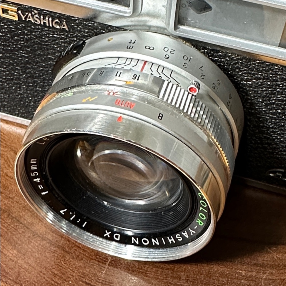 YASHICA Electro 35 Rangefinder + Original Manual & Case - Picture 6 of 16